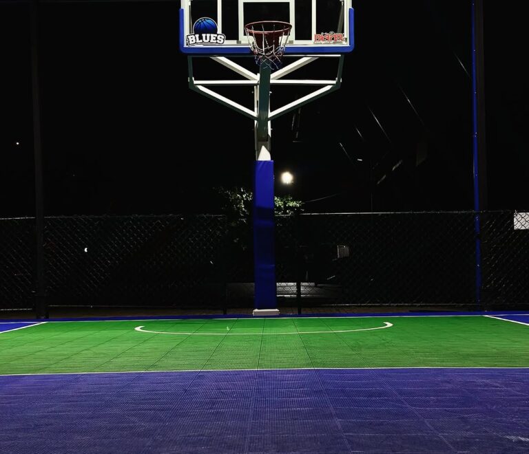 Now Open! : ARC by Blues